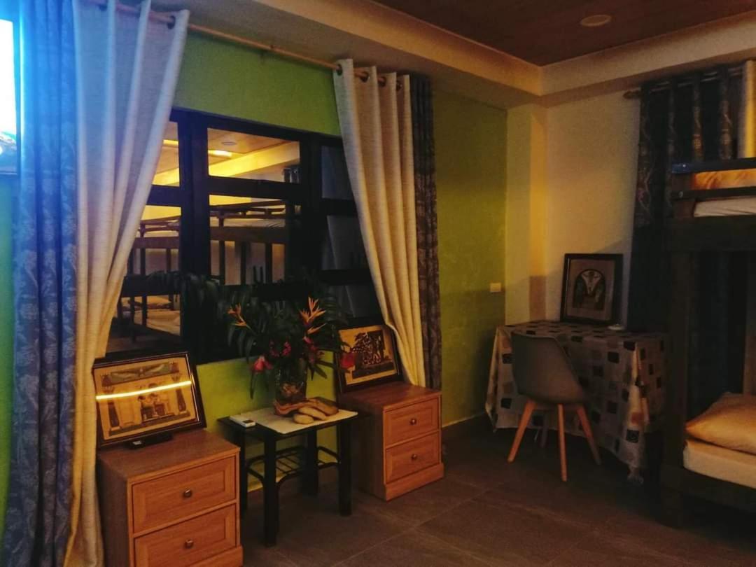 Gbu Loboc River Guesthouse מראה חיצוני תמונה