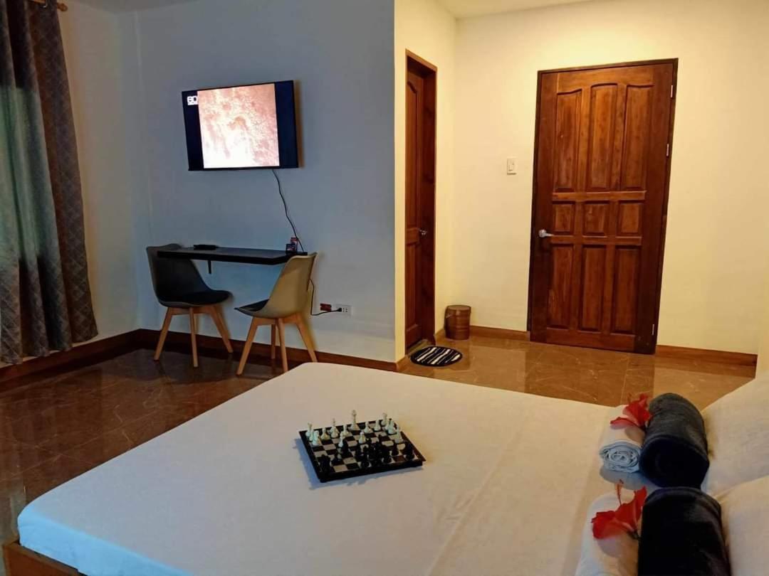 Gbu Loboc River Guesthouse מראה חיצוני תמונה