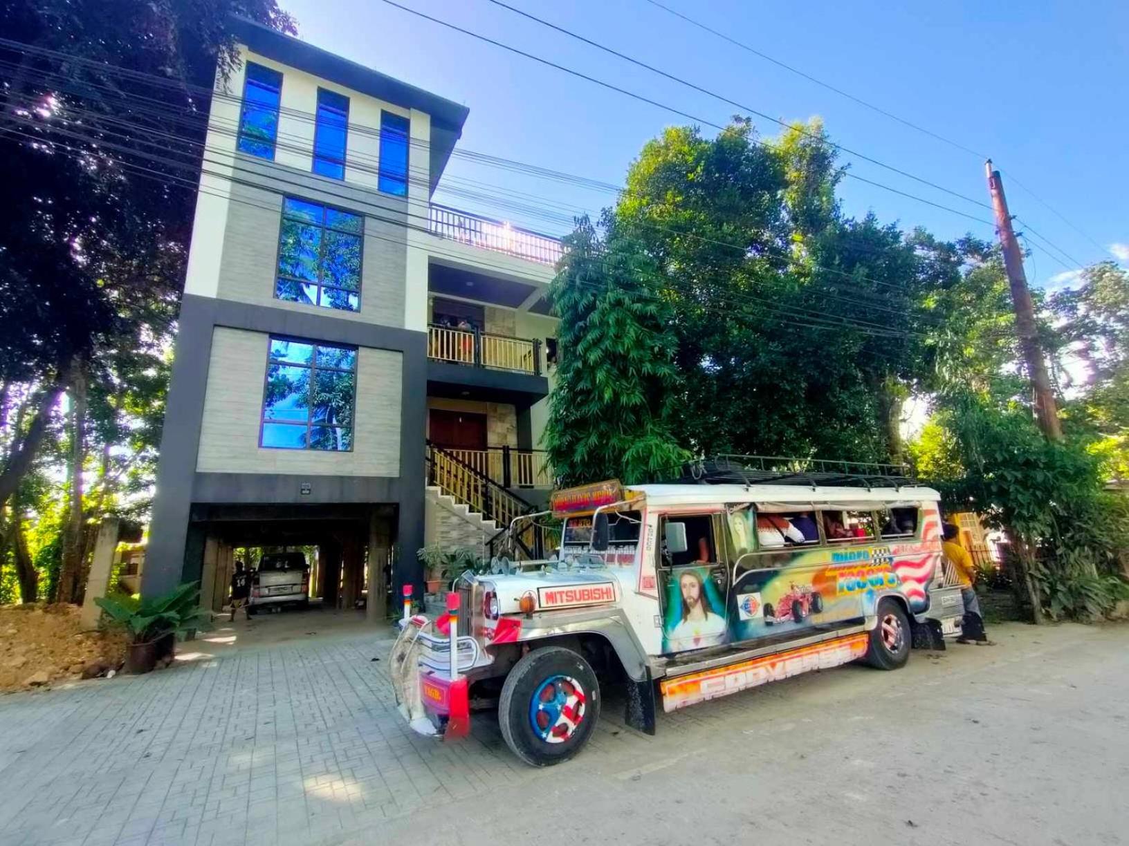 Gbu Loboc River Guesthouse מראה חיצוני תמונה