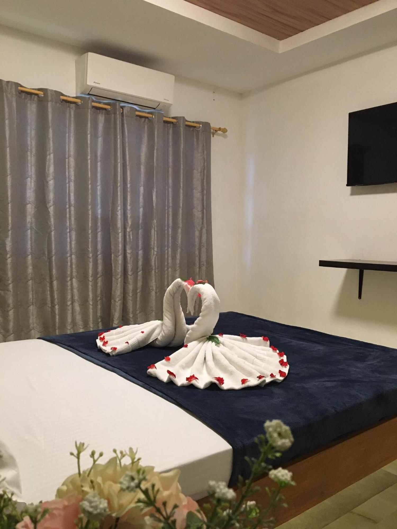 Gbu Loboc River Guesthouse מראה חיצוני תמונה